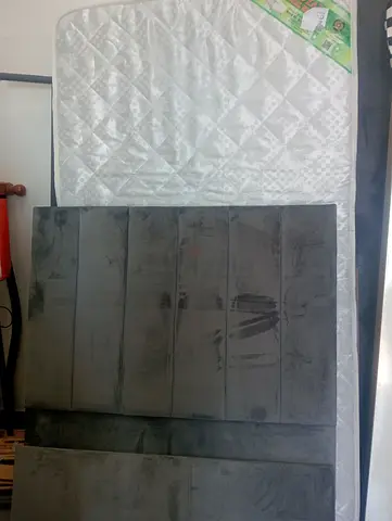 Single bed with mattress