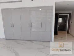 Brand new Luxury 4BR |Big Balcony|Maidroom
