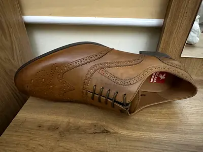 Mens Brown Leather TOSCANA shoes for comfort