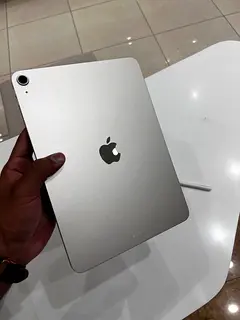 Apple iPad Air 11” M4 Wifi Starlight — Like New | Full Warranty | Apple Pencil Pro Included