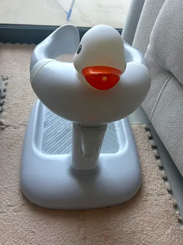 Baby bath seat / baby bathtub support - white, new