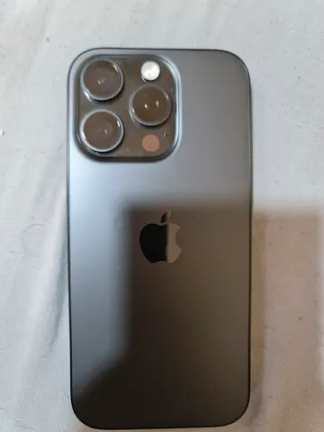 Apple iPhone  16 pro
