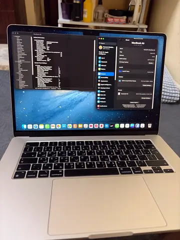 Apple MacBook Air 15 Inch Display,  M2 Chip 8-Core CPU and 10-Core GPU | 8GB RAM | 256GB | Starlight