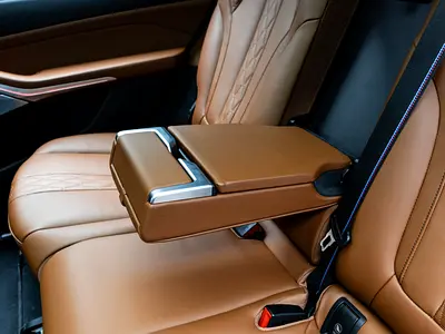 2024 BMW X7 thumbnail 18