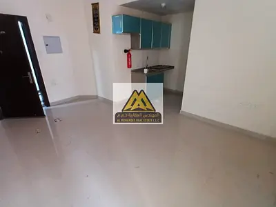 فرصة مميزة للإيجار السنوي في منطقة الحميدية 1 بعجمان، استوديو بمساحة ممتازة وتصميم عملي مناسب للسكن الفردي، يقع في موقع حيوي قريب من جامعة عجمان ومحكم