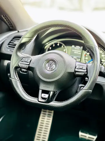 صورة 14 لـ 2015 Volkswagen SCIROCCO