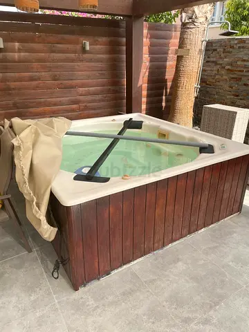 Outdoor Jacuzzi / Hot Tub with Wooden Exterior - Good Working Condition