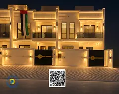 For sale, price includes registration and ownership fees: 6-bedroom townhouse with a roof terrace, m