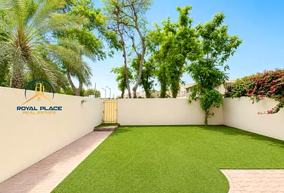 VACANT | OPEN KITCHEN | SPACIOUS | WELL MAINTAINED