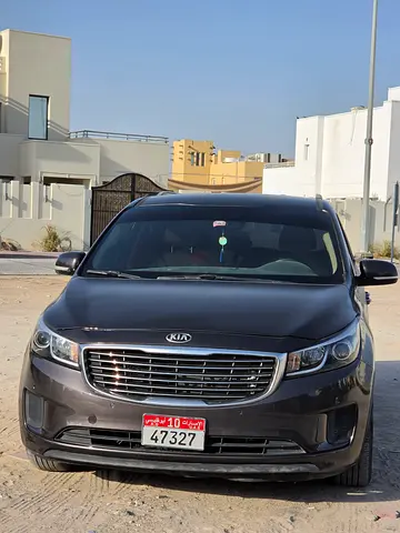 Kia Carnival 2016 GCC Specs | Well Maintained Family Minivan