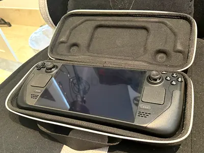 Valve Steam Deck Handheld System 1TB
