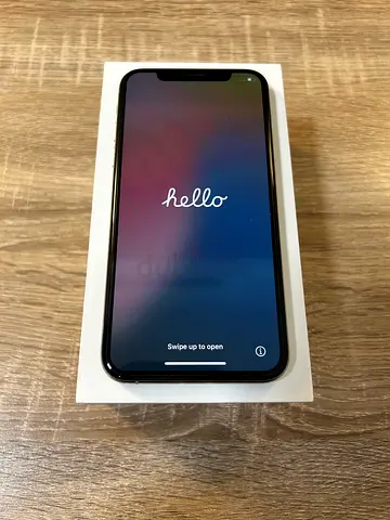 iPhone XS - White, 256gb