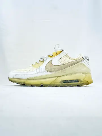 Nike Air Max 90 Sneakers