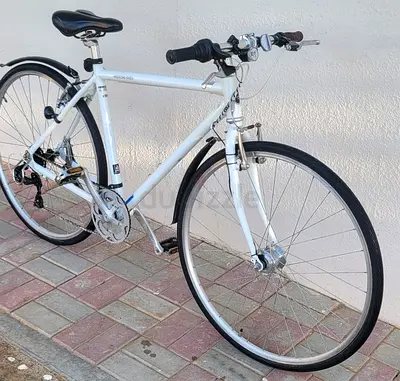 Weekend aluminium hybrid delivery available