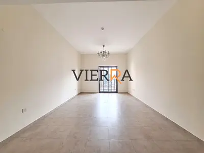 بدون تبريد! شبه مفروش! جاهز للسكن! مع شرفة
