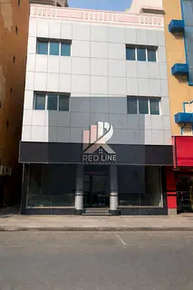 For annual rent: The most beautiful showroom in the Al Muraijah area of ​​Sharjah. Large and dis