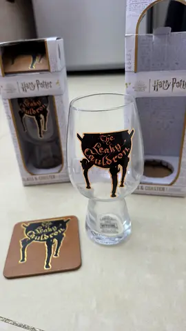 Harry Potter Leaky Cauldron Glass and Coaster Set (550 ml) PALADONE