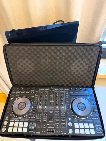 Pioneer DDJ-RX WITH MAGA CASE
