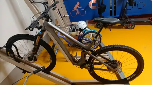 Yeti cycles SB115 carbon