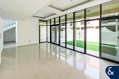 Unfurnished | Townhouse | Close to Park