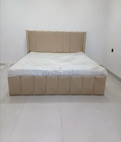 Brand New Luxury Bed king size king size Bed with medical mattress