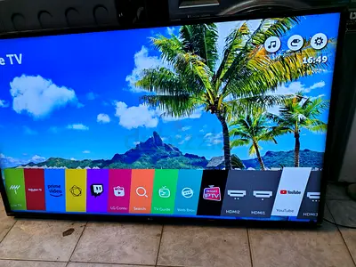 LG Smart TV 55-inch Full HD - Good Working Condition