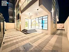Ready to move in, with electricity, water, and air conditioning, in a quiet and prime location. Two