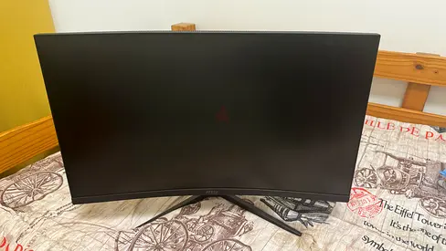 MSI 144hz 27 inch curve Monitor