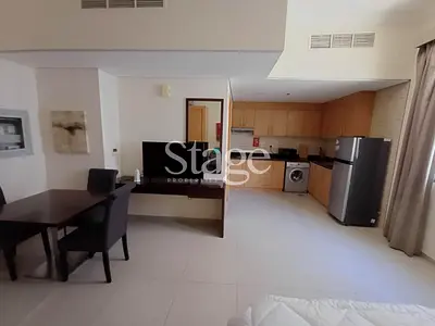 FURNISHED | CHILLER FREE | VACANT | COVERED PARKING