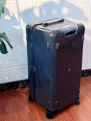 RIMOWA essential trunk plus