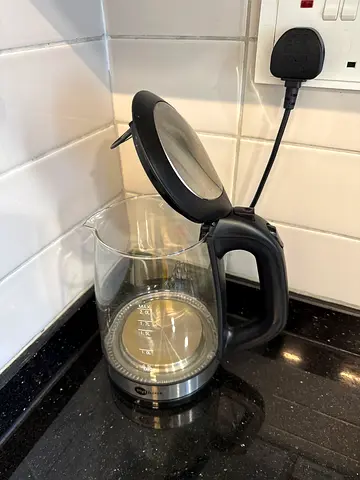 Glass Electric Kettle - 1.7L, Used, Good Working Condition