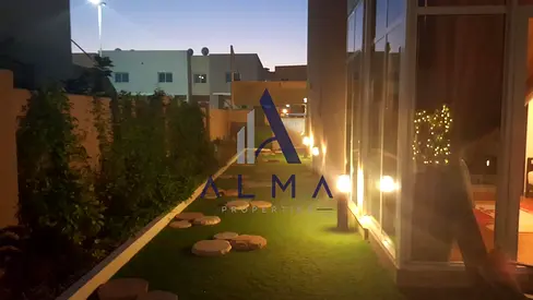 Upgraded Villa | Private Garden | Fully Furnished 4BHK