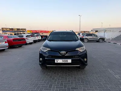 Toyota Rav 4 XLE 2017 - American Specs - Excellent Condition