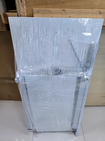 White office desk, used for only three months, in good condition.