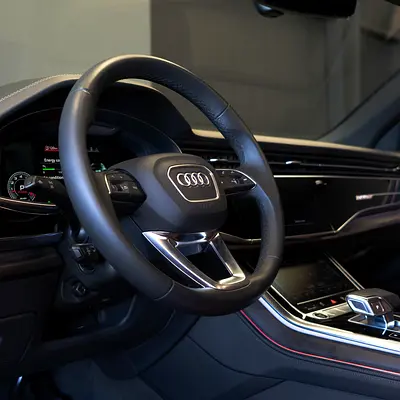 Audi Q8 55 TFSI quattro S line, миниатюра 10