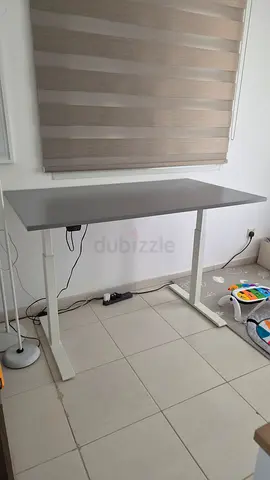 IKEA Rodulf standing desk / study table - good condition
