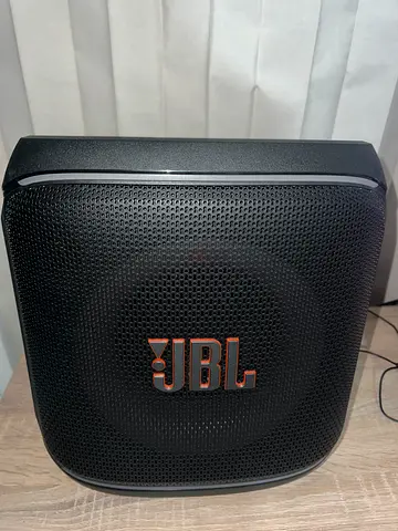 JBL ENCORE 2 speaker with two microphones
