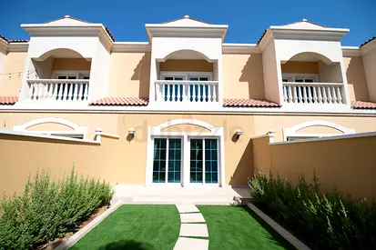 Direct from Owner | Lovely Furnished  Renovated Townhouse | 2 Ensuite BR | Private Garden | JVC