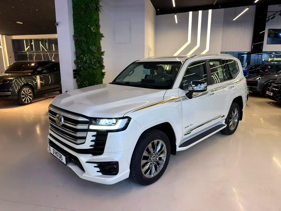 Toyota Land Cruiser 2026 — photo 1 of 15