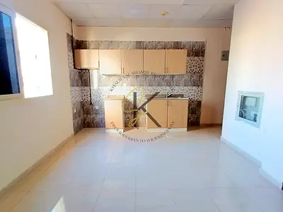 Lavish studio available in muwaliah full of family building for contact Babar