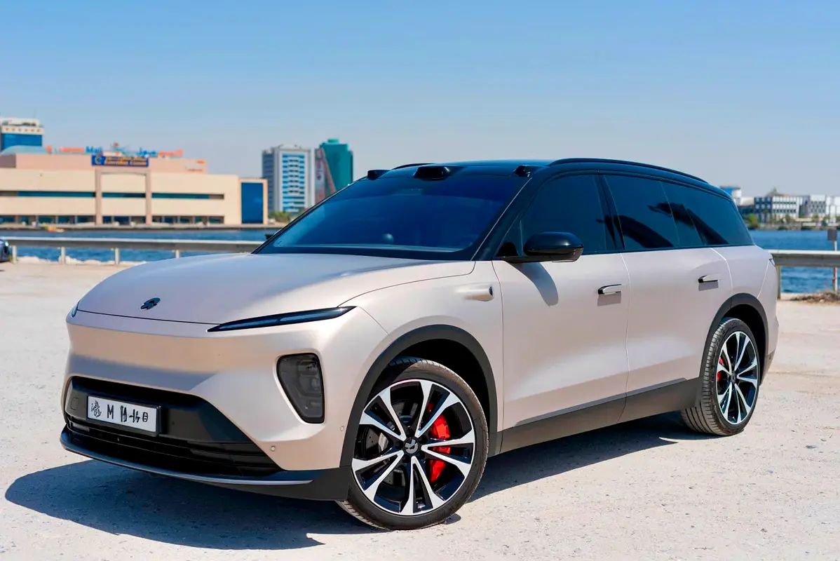 NIO EL8 2025 — photo 1 of 15