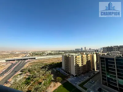CHILLER FREE -READY TO MOVE -HIGH FLOOR-MAIN BOULEVARD-ALL AMENITIES-OPEN BALCONY VIEWS-SPACIOUS & VIBRANT