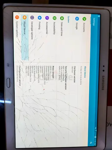 Samsung Galaxy Tab S (10.1) with glass cracked - working perfectly