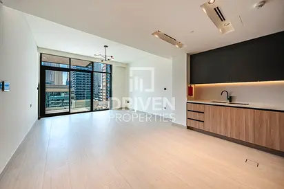 Brand New | Vacant | Marina Living | Low Floor