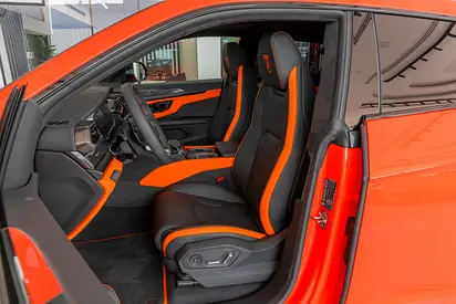 2025 Lamborghini URUS — миниатюра 11