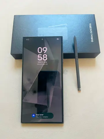 Samsung Galaxy S24 Ultra 256 GB - Excellent Condition with S Pen, TRA  Original Box