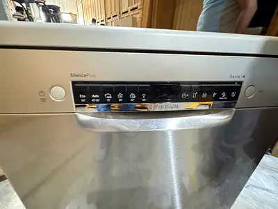 Bosch SilencePlus Series 4 Stainless Steel Dishwasher - Used, Working