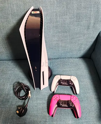 Playstation 5 Disk (9.00 Software) 2 original controllers