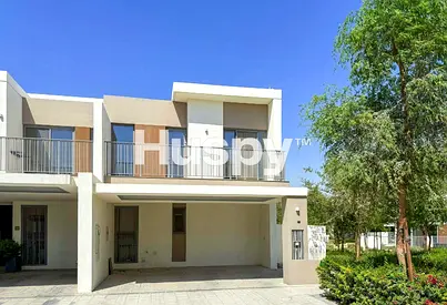 Vacant | Private Pool | Multiple Cheques