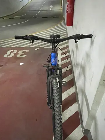 Used mountain bike - good condition, front suspension
